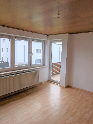 Helle 4-Zimmer-Wohnung mit Balkon