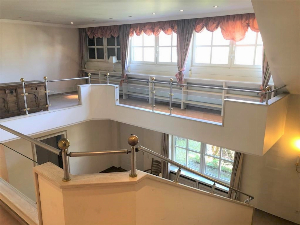 Repräsentative Villa auf traumhaftem Grundstück