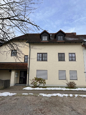 Gut geschnittene 3-Zimmer-Dachgeschosswohnung mit Balkon