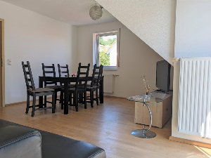 Wunderschöne Maisonette-Wohnung in ruhiger Lage mit Balkon