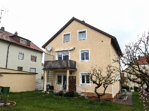 Solides, gepflegtes Dreifamilienhaus in guter Lage - voll vermietet!